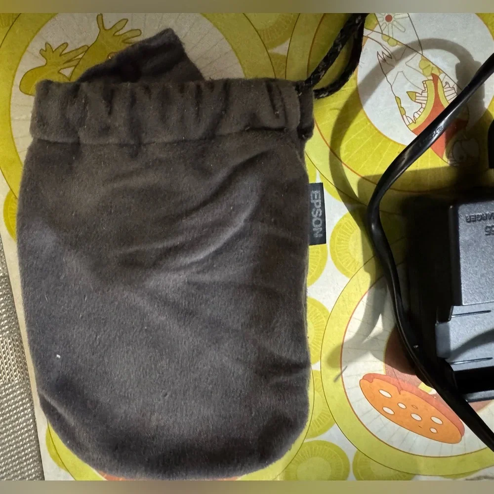 ❤️ NIKON Coolpix Silver Digital Camera